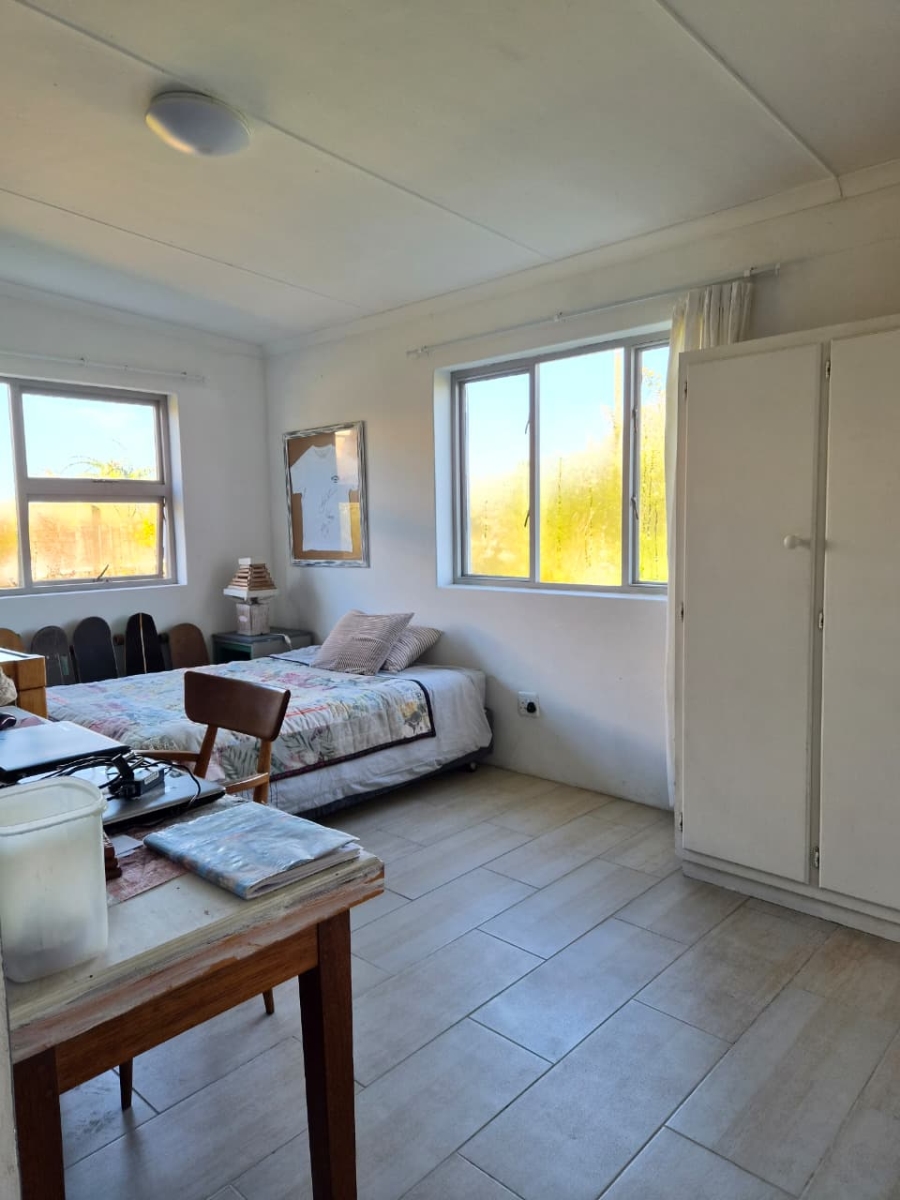 6 Bedroom Property for Sale in Stilbaai Wes Western Cape